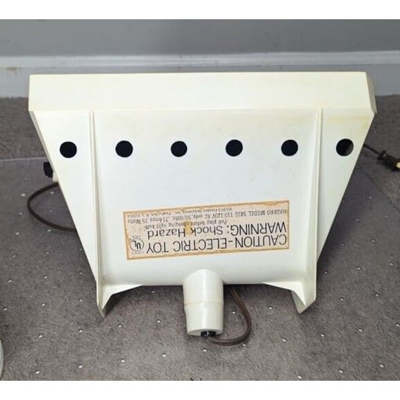 Vintage Lite Brite Hasbro 1973 Light Bright W/ORIGINAL BOX, PEGS, & PAPERS - Picture 8 of 12